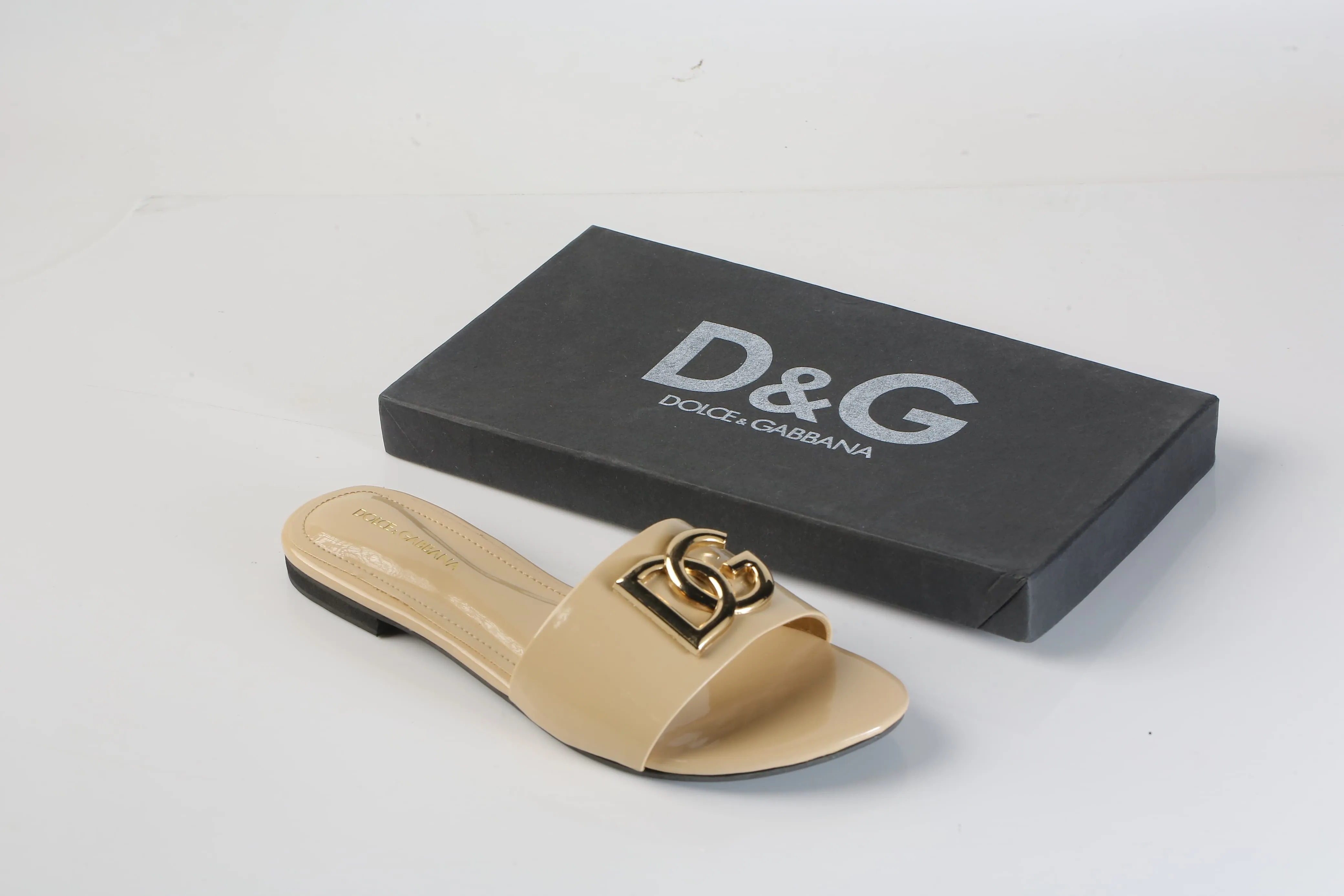 DOLCE & GABBANA SLIDE SANDALS - FAWN