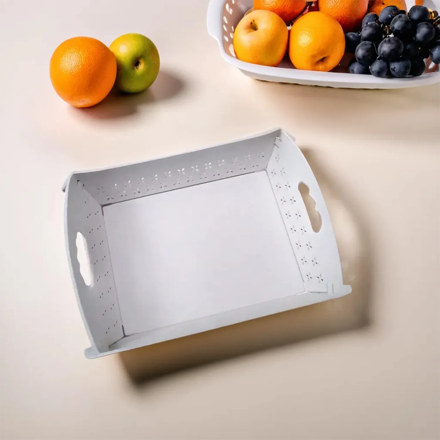 Foldable Serving Tray Plastic Serving TrayWith Handle Serving Tray For Food, Kitchen, Outdoors, Restaurants (1 Pc)