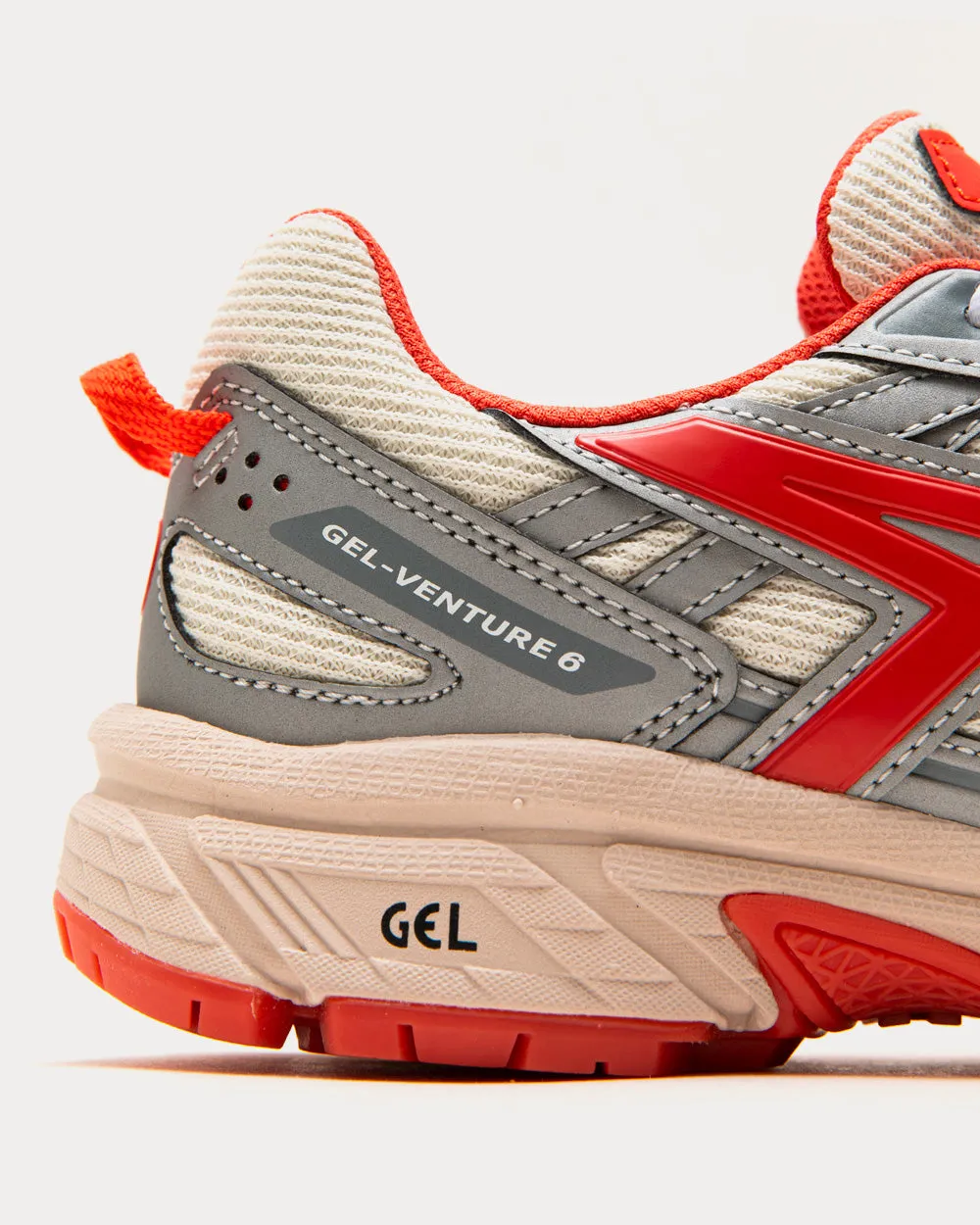Gel-Venture 6 Cream / Red Low Top Sneakers