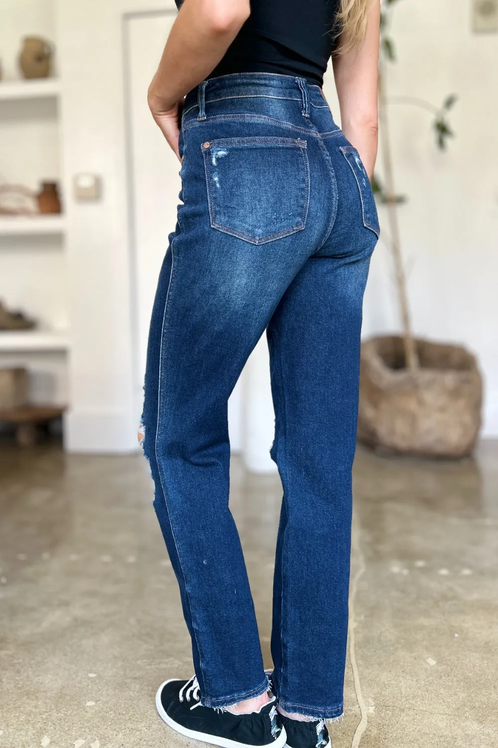 Judy Blue, High Waist destroyed denim jeans. Inseam 30"