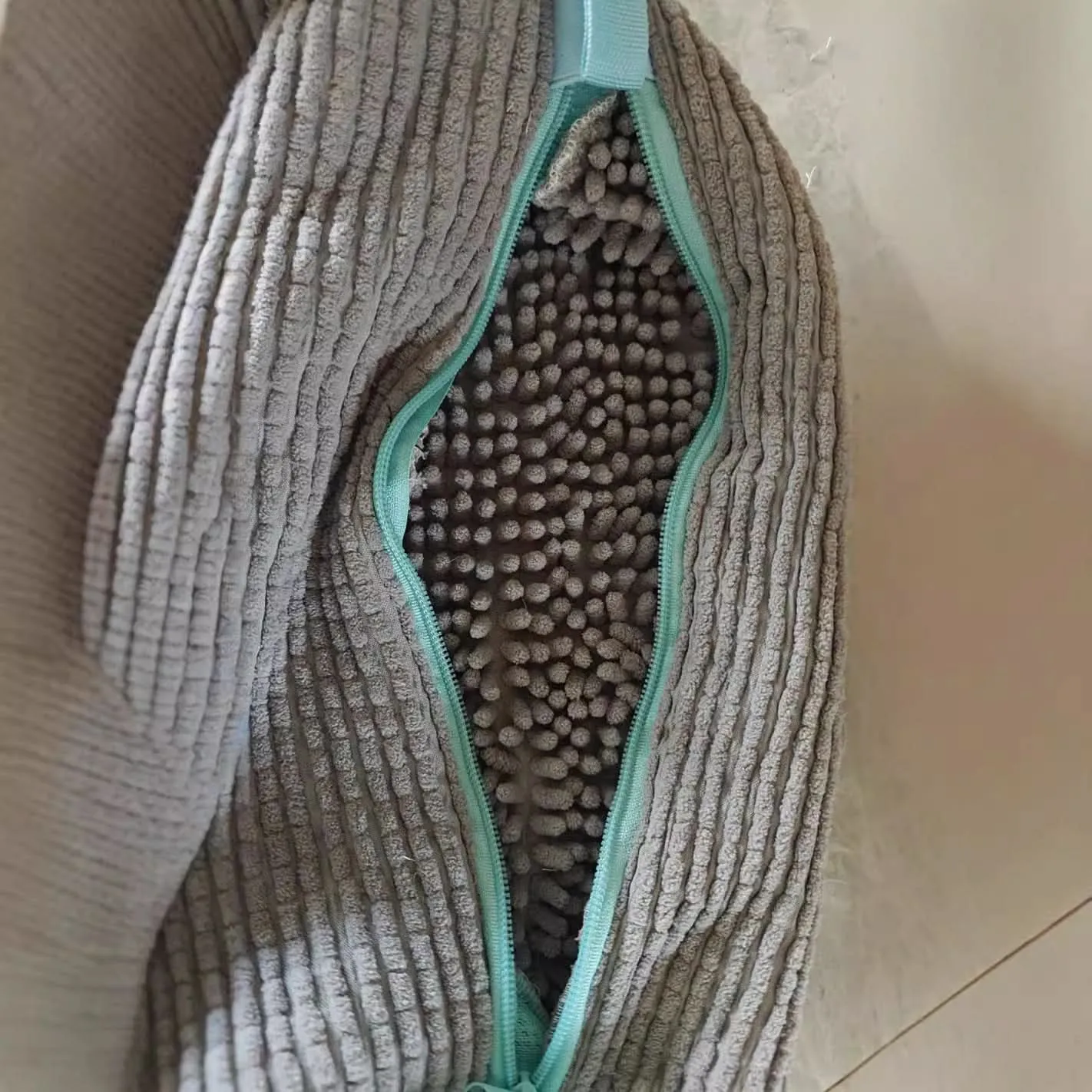 Portable Shoe Washing Bag – for Sneakers & Shoes