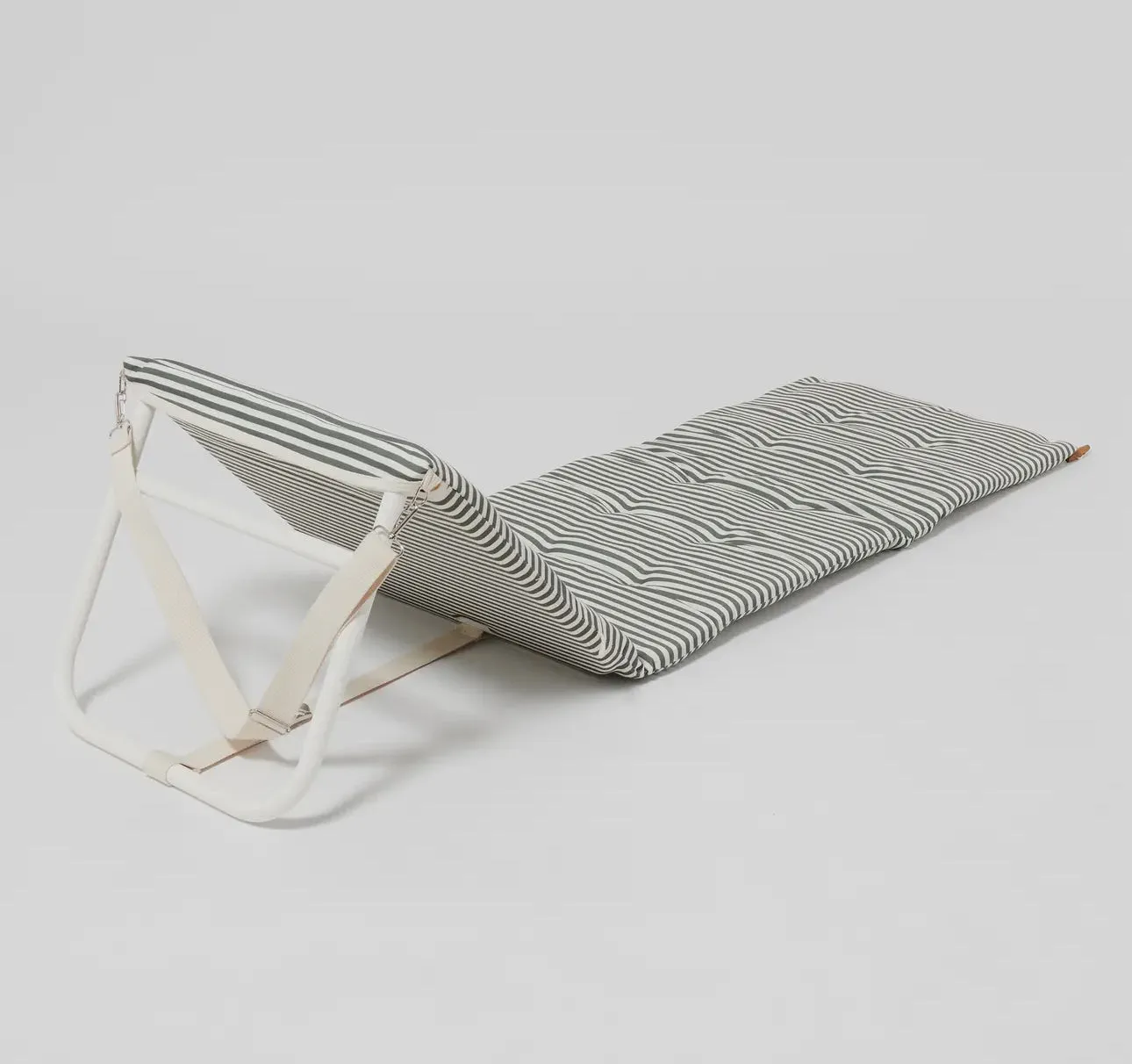 Reclining Beach Chair