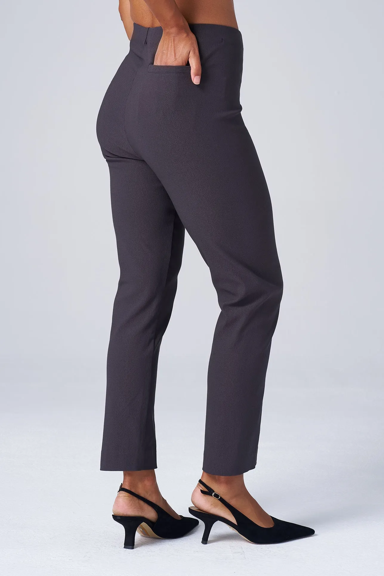 Slim Ankle Magic Pant