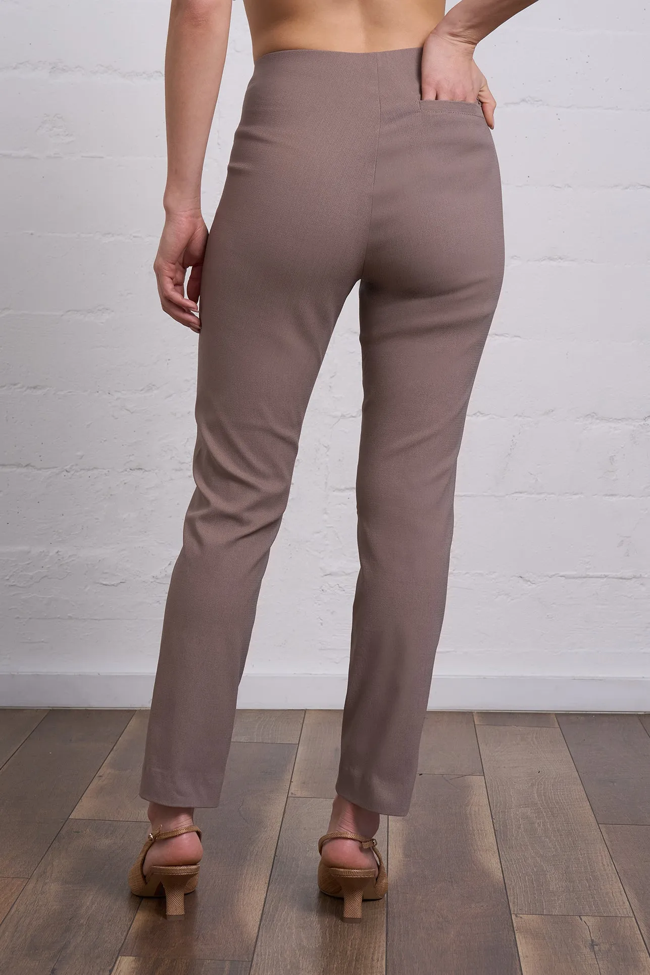 Slim Ankle Magic Pant