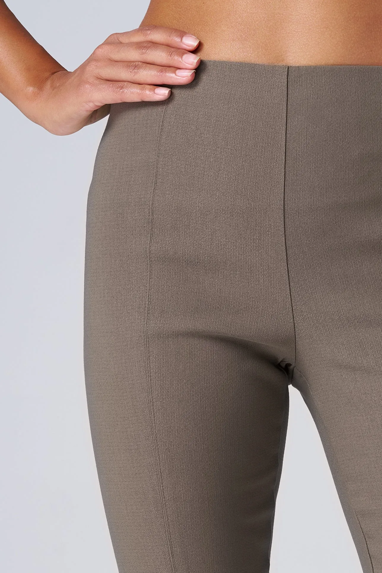 Slim Ankle Magic Pant